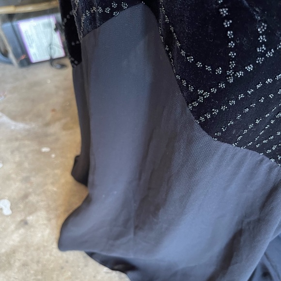 Prom Dress/Evening Gown. Floor length with Beaded Bodice. - Picture 10 of 10